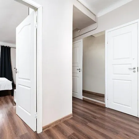 Cinema - 2-bed, 2-bath - Free Private Parking * Tallinn