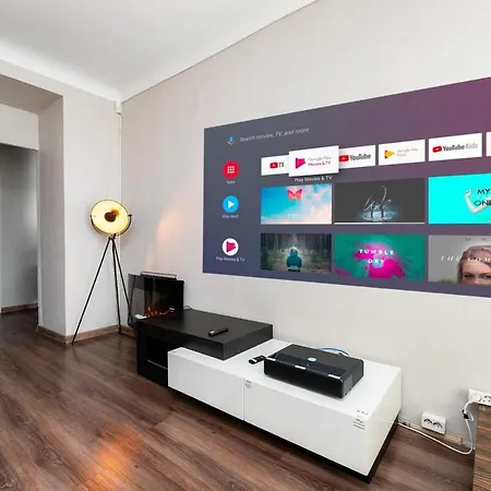 Cinema - 2-bed, 2-bath - Free Private Parking Lägenhet Tallinn