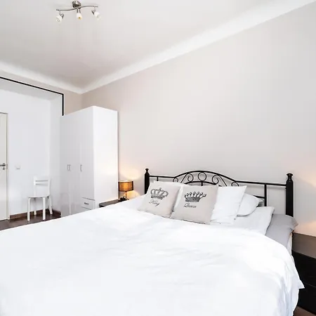 Appartement Cinema - 2-bed, 2-bath - Free Private Parking Tallinn