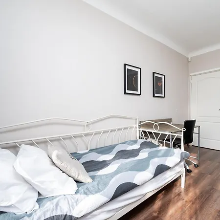 Cinema - 2-bed, 2-bath - Free Private Parking * Tallinn