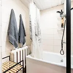 Appartement Cinema - 2-bed, 2-bath - Free Private Parking