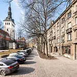 Cinema - 2-bed, 2-bath - Free Private Parking * Tallinn
